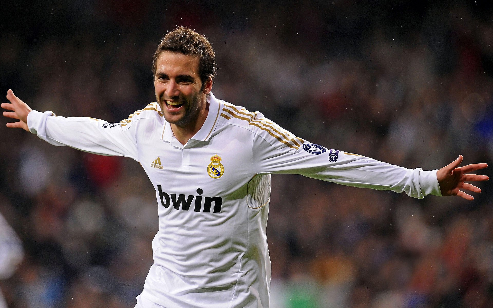 开云官网-足球运动员个人训练数据公开，推动科学训练普及，足球运动员训练项目